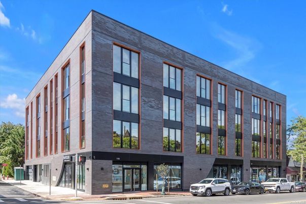 Exterior, Facade, Highrise