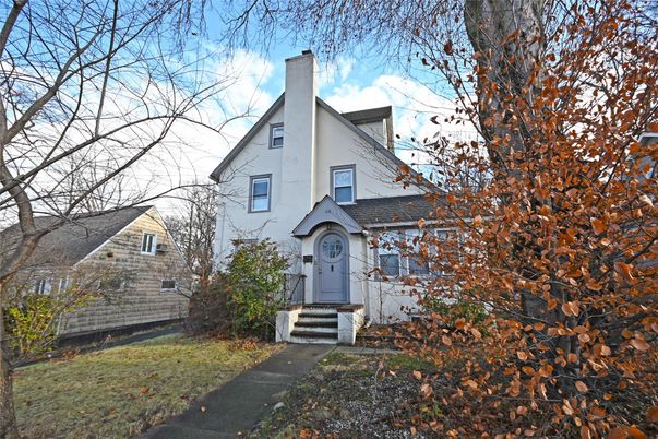 Exterior, Facade, Tudor Revival