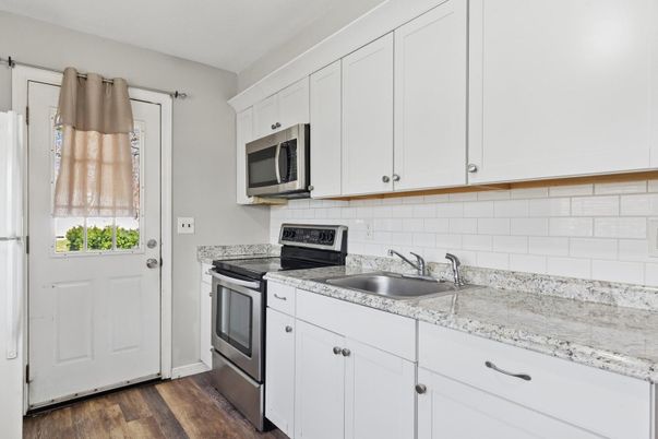 Interior, Kitchen, Wood Texture Flooring