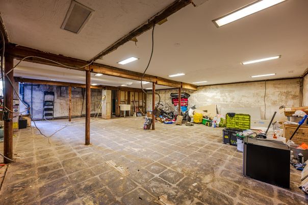 Interior, Recessed Lighting