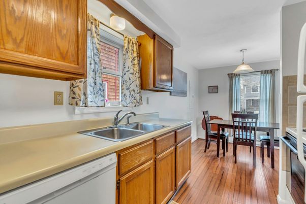 Dining room, Interior, Kitchen, Pendant Lights, Wood Texture Flooring