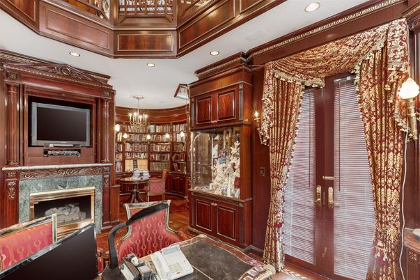 Chandelier, Fireplace, Interior, Recessed Lighting, Wood Texture Flooring