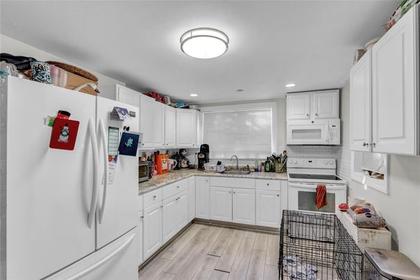 Interior, Kitchen, Recessed Lighting, Wood Texture Flooring