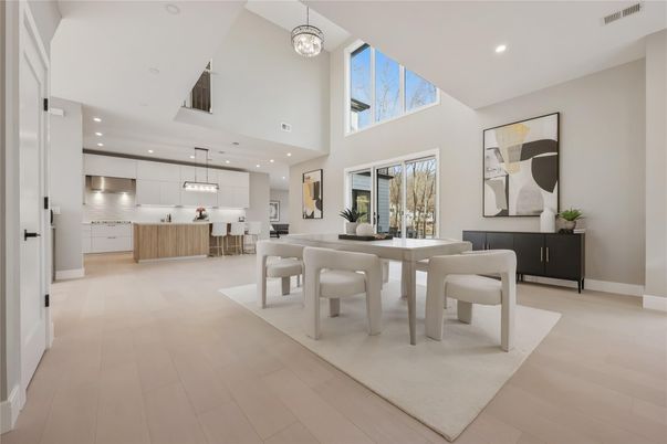 Chandelier, Dining room, Interior, Kitchen, Pendant Lights, Recessed Lighting, Wood Texture Flooring