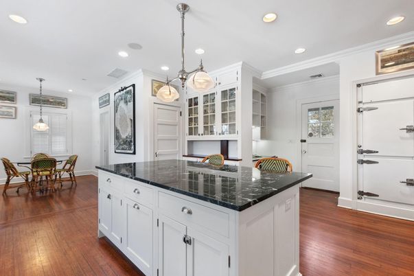 Dining room, Interior, Kitchen, Pendant Lights, Recessed Lighting, Wood Texture Flooring