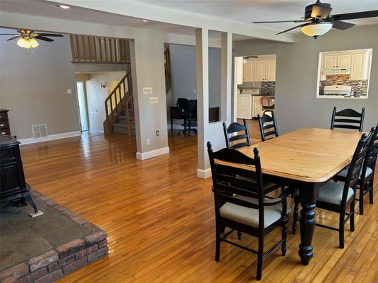 Dining room, Interior, Kitchen, Recessed Lighting, Wood Texture Flooring