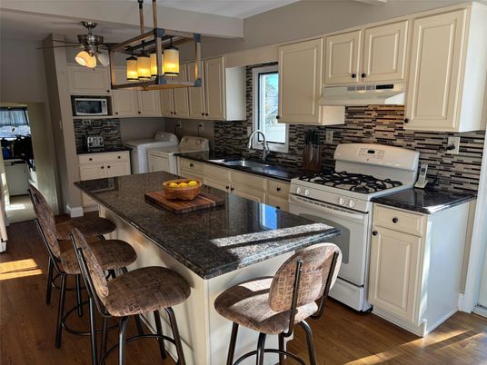 Interior, Kitchen, Pendant Lights, Wood Texture Flooring