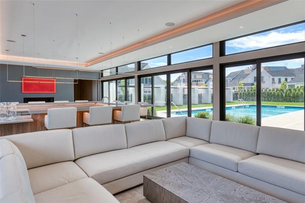 Dining room, Interior, Living room, Pendant Lights, Recessed Lighting