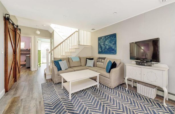 Interior, Living room, Pendant Lights, Recessed Lighting, Wood Texture Flooring