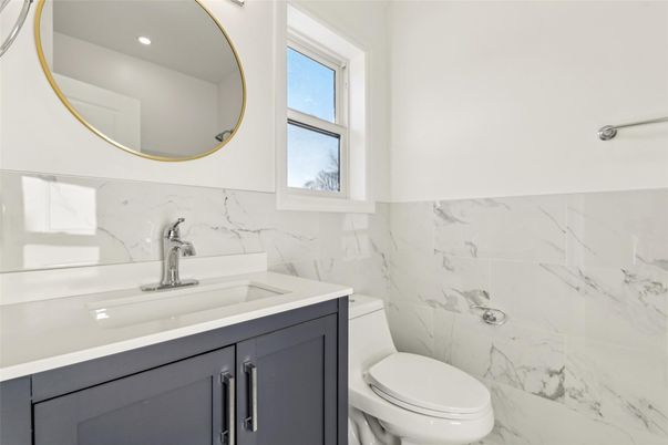 Bathroom, Interior, Marble Walls, Recessed Lighting