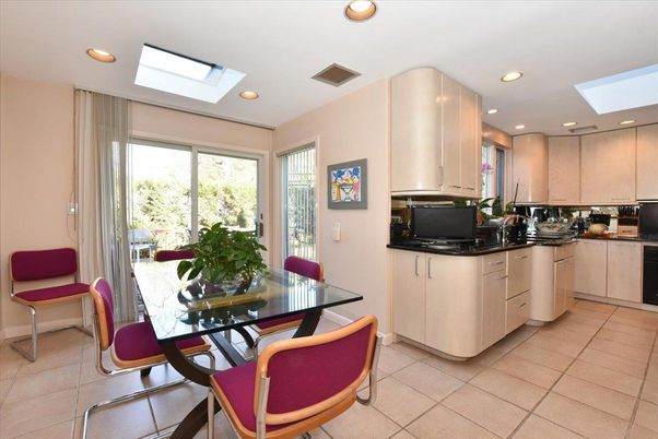 Dining room, Interior, Kitchen, Recessed Lighting