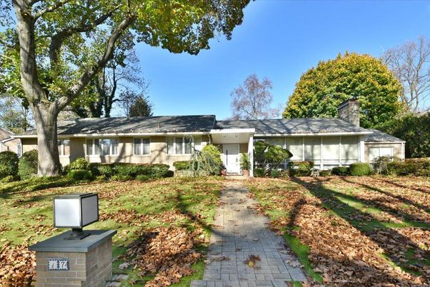 Backyard, Exterior, Facade, Ranch