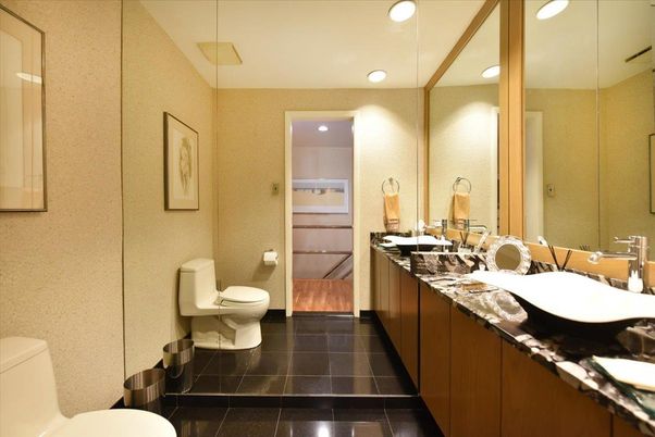 Bathroom, Dual Sink Vanities, Interior, Recessed Lighting