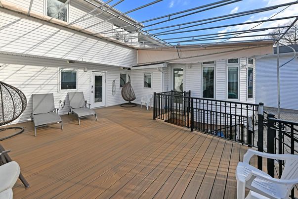 Exterior, Wood Texture Flooring