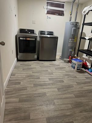 Interior, Washer, Wood Texture Flooring