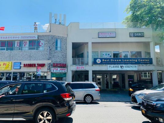 Exterior, Facade, None