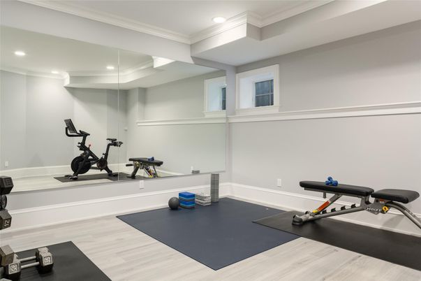 Fitness Equipment, Interior, Recessed Lighting, Wood Texture Flooring