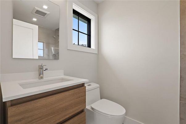 Bathroom, Interior, Recessed Lighting