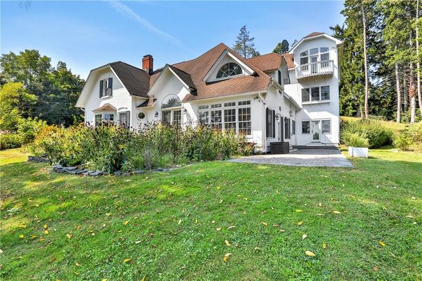 Backyard, Exterior, Facade, Farmhouse