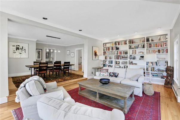 Dining room, Interior, Living room, Pendant Lights, Recessed Lighting, Wood Texture Flooring