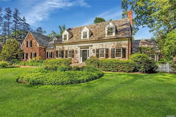 Exterior, Facade, Brick Facade, Cape Cod