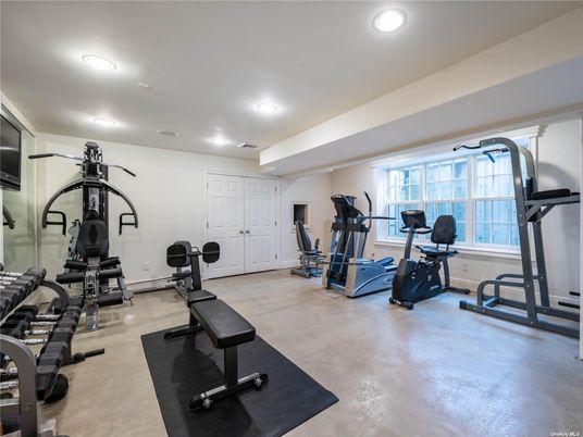 Fitness Equipment, Interior, Recessed Lighting