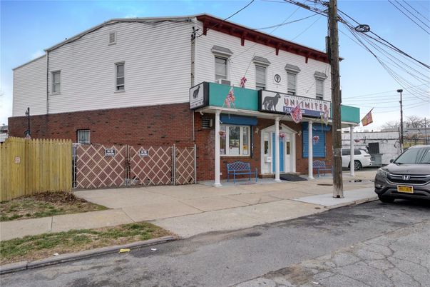 Exterior, Facade, Brick Facade, None