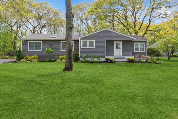 Backyard, Exterior, Facade, Ranch