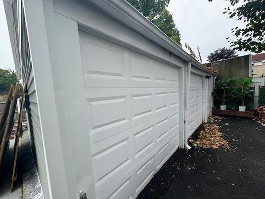 Detached Garage, Exterior