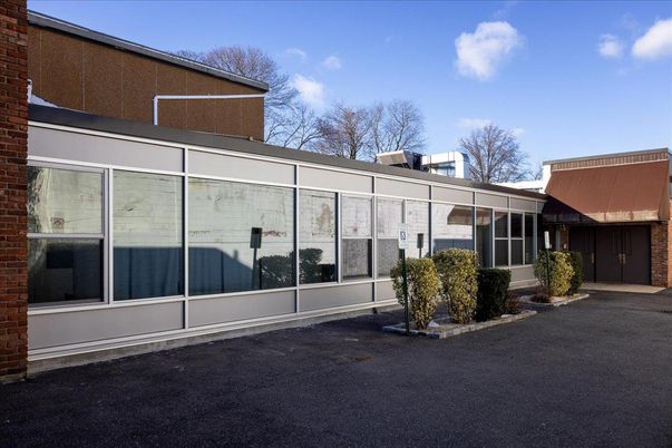 Exterior, Facade, Brick Facade, Modern