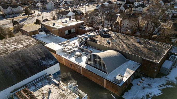 Exterior, Drone