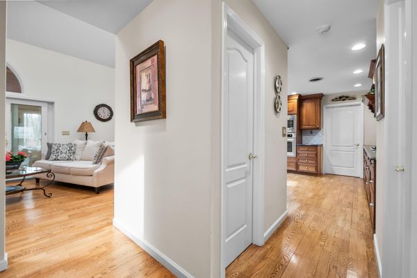 Interior, Kitchen, Living room, Recessed Lighting, Wood Texture Flooring