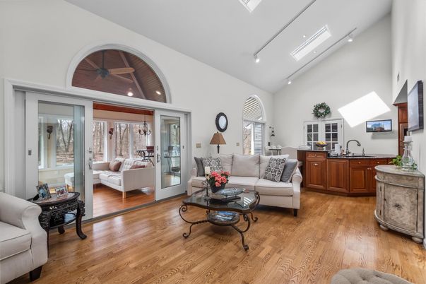 Interior, Living room, Recessed Lighting, Wood Texture Flooring