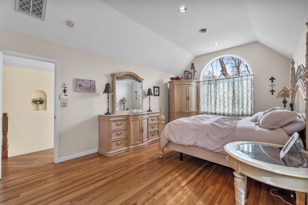 Bedroom, Interior, Recessed Lighting, Wood Texture Flooring