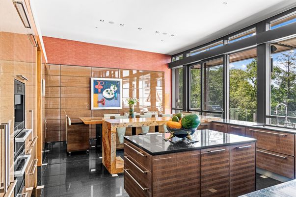 Dining room, Interior, Kitchen, Recessed Lighting, Stainless Steel Appliances