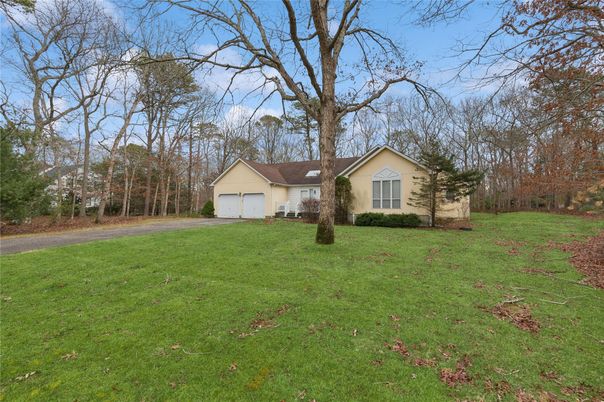 Backyard, Detached Garage, Exterior
