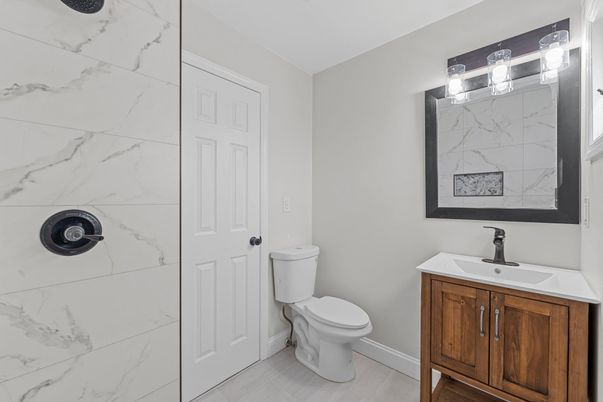 Bathroom, Interior, Marble Walls
