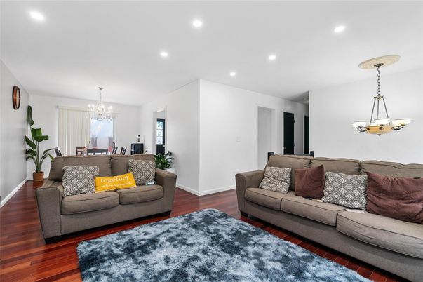 Chandelier, Dining room, Interior, Living room, Recessed Lighting, Wood Texture Flooring
