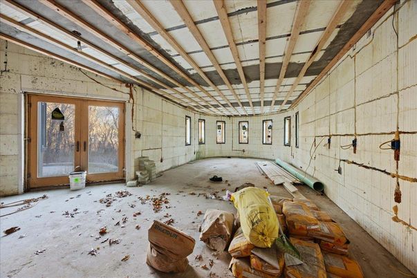 Interior, Wooden Beams