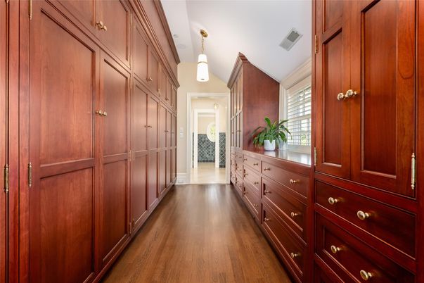 Interior, Pendant Lights, Wood Texture Flooring