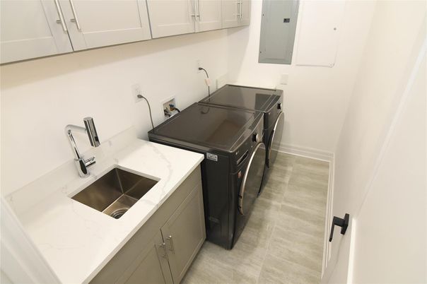 Interior, Washer