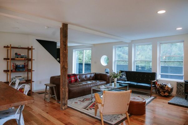 Interior, Living room, Recessed Lighting, Wood Texture Flooring