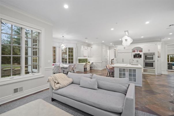 Chandelier, Dining room, Interior, Kitchen, Living room, Pendant Lights, Recessed Lighting, Stainless Steel Appliances