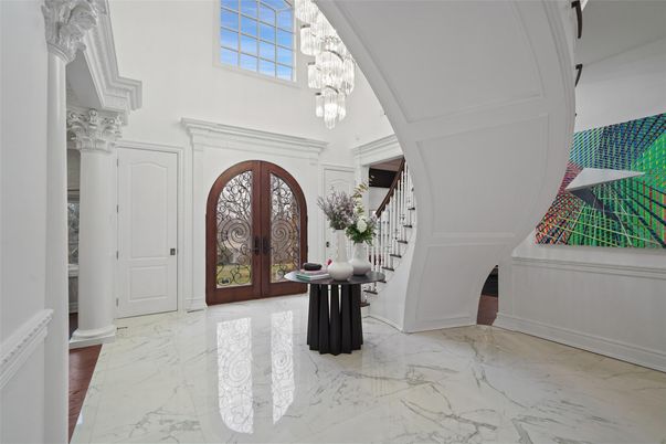 Chandelier, Interior, Marble