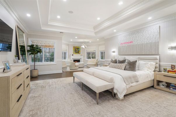 Bedroom, Fireplace, Interior, Recessed Lighting, Wood Texture Flooring