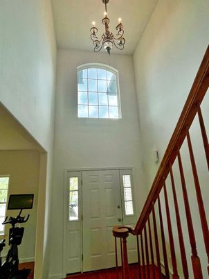Chandelier, Fitness Equipment, Interior
