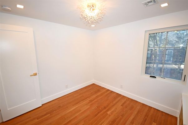 Chandelier, Empty room, Interior, Recessed Lighting, Wood Texture Flooring