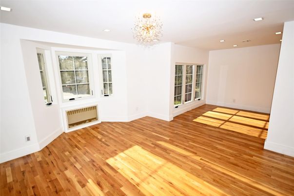 Chandelier, Empty room, Interior, Recessed Lighting, Wood Texture Flooring