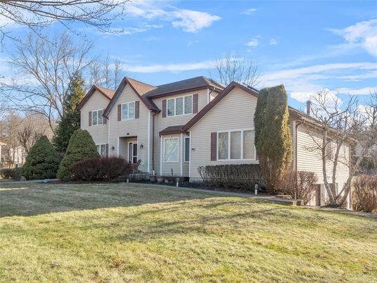 Backyard, Exterior, Facade, Farmhouse