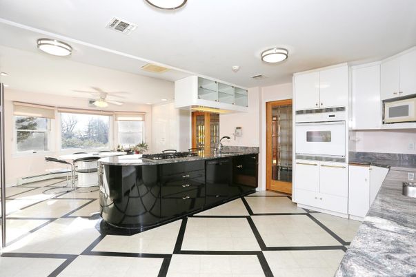 Dining room, Interior, Kitchen, Recessed Lighting